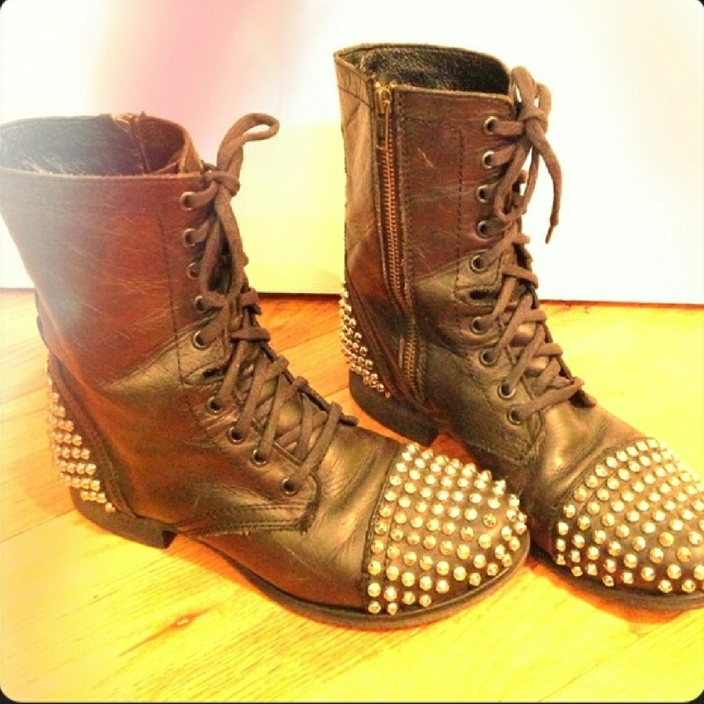 Steve Madden Studded Black Leather Boots